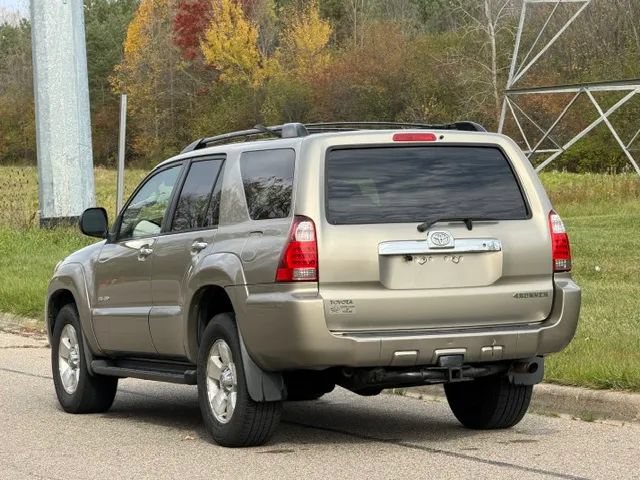Used 2006 Toyota 4Runner SR5 AWD/4WD image 13