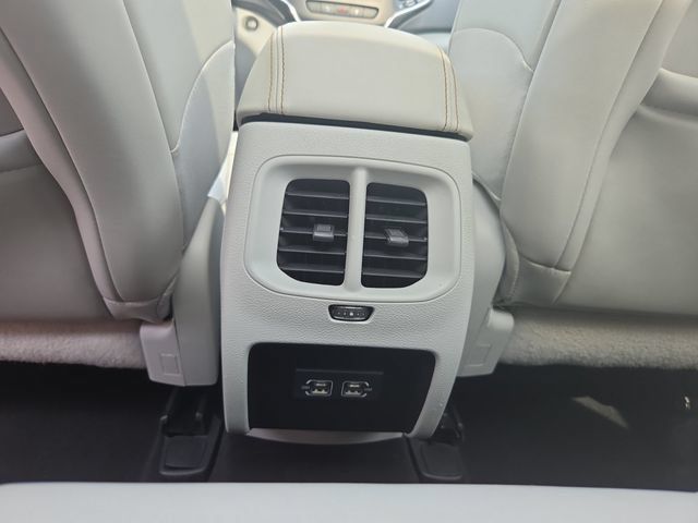 Used 2021 Jeep Cherokee Latitude Lux w/ Sun & Sound Group AWD/4WD image 30