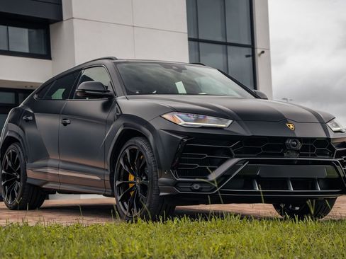 Used 2022 Lamborghini Urus AWD/4WD image 7