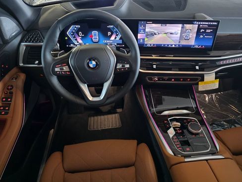 New 2026 BMW X5 xDrive40i w/ Climate Comfort Package AWD/4WD image 11