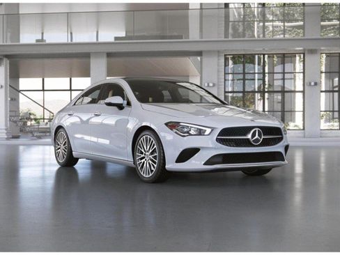 Used 2022 Mercedes-Benz CLA 250 image 11