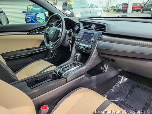 Used 2018 Honda Civic Sport image 29