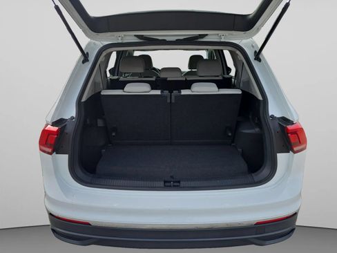 Used 2022 Volkswagen Tiguan S FWD image 27