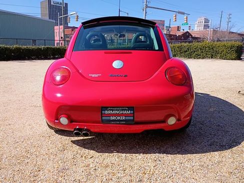 Used 2002 Volkswagen Beetle S image 11