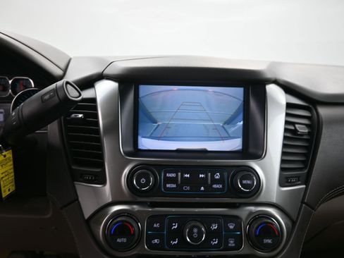 Used 2018 Chevrolet Tahoe LT image 14