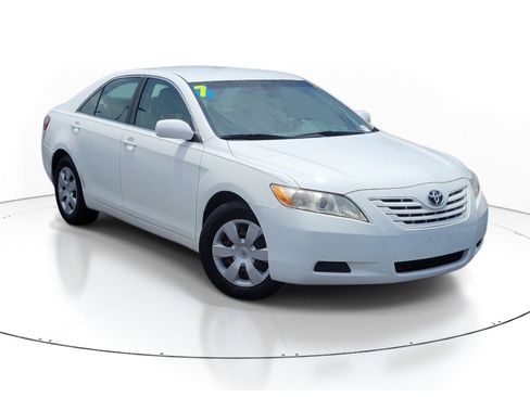 Used 2007 Toyota Camry CE FWD image 30
