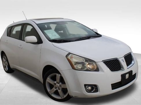 Used 2009 Pontiac Vibe Base w/ Sun And Sound Package image 3
