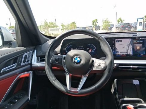 Used 2023 BMW X1 xDrive28i w/ Premium Package AWD/4WD image 9
