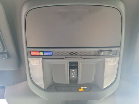 Certified 2025 Subaru Forester Premium AWD/4WD image 20