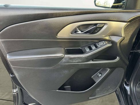 Used 2019 Chevrolet Traverse LT AWD/4WD image 14