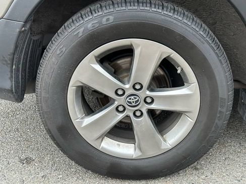 Used 2015 Toyota RAV4 XLE AWD/4WD image 14