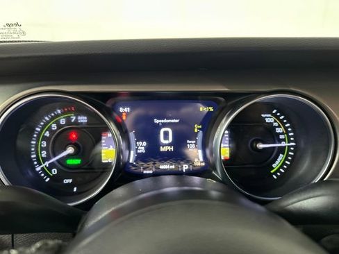 Used 2023 Jeep Wrangler Unlimited w/ 8.4" Radio Group image 17