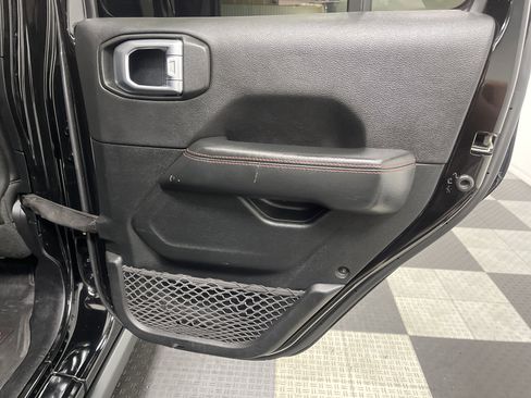 Used 2020 Jeep Gladiator Rubicon w/ Dual Top Group image 18