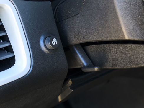 Used 2017 Chevrolet Equinox LS image 11