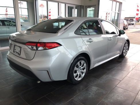 Used 2024 Toyota Corolla LE image 5