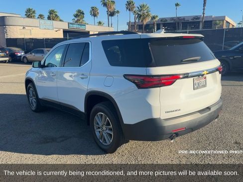 Used 2023 Chevrolet Traverse LT FWD image 8