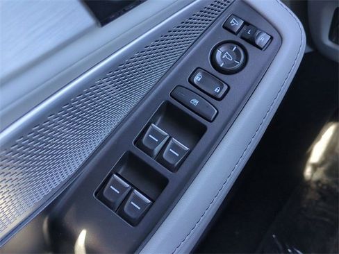 Used 2022 Acura MDX SH-AWD w/ Technology Package image 25