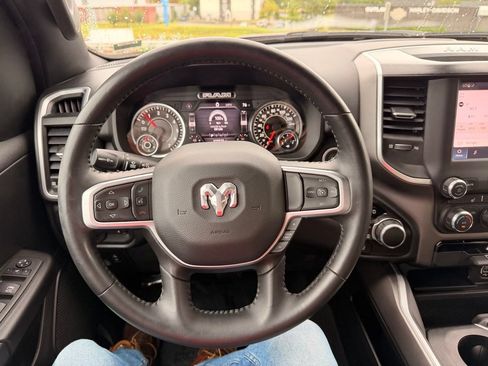 Used 2022 RAM 1500 Big Horn AWD/4WD image 17
