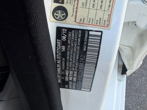 Used 2013 Mercedes-Benz C 250 Sedan image 34
