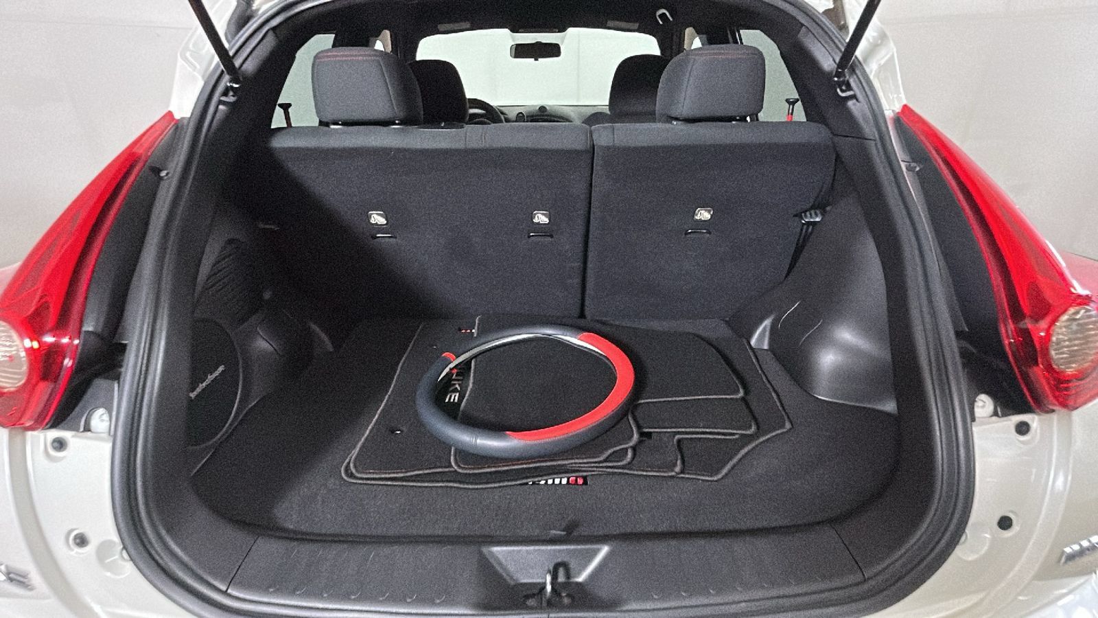 Used 2013 Nissan Juke NISMO AWD/4WD image 33