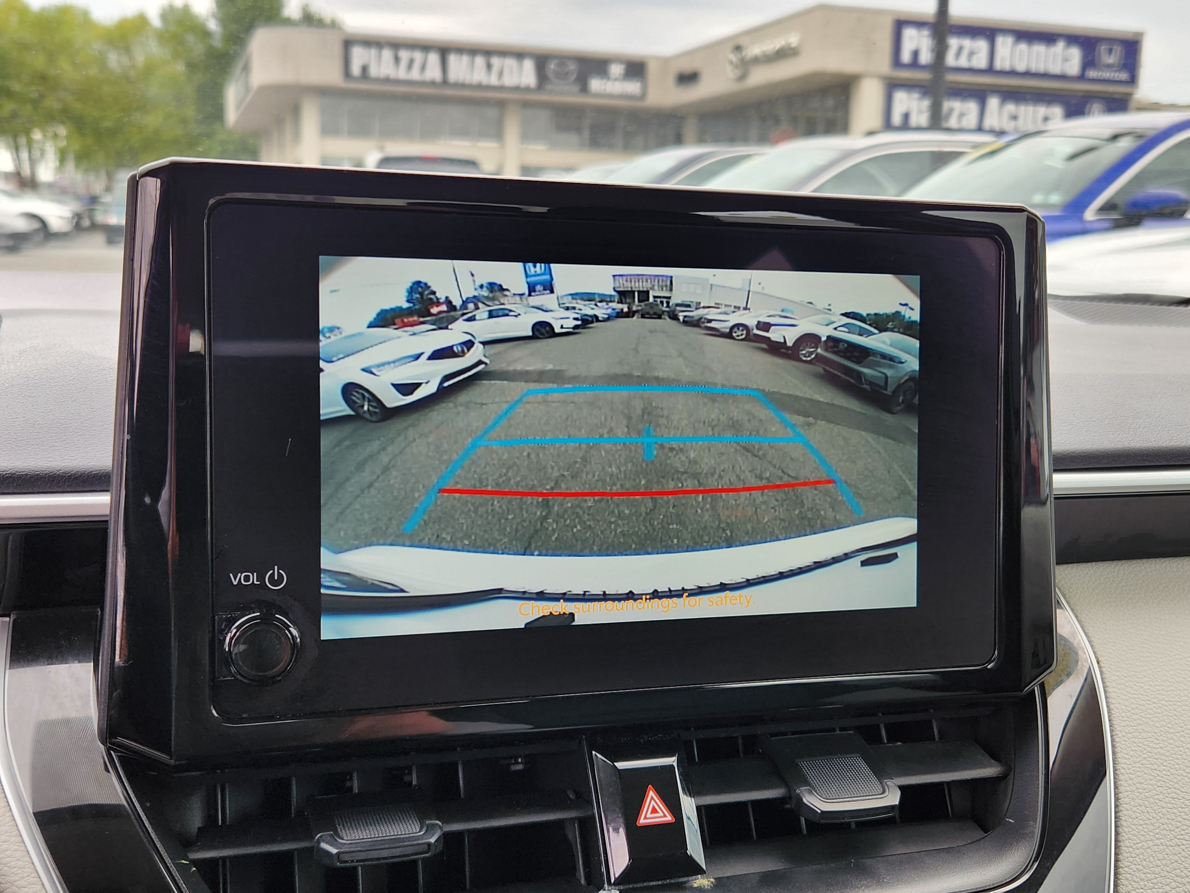 Used 2025 Toyota Corolla LE FWD image 21