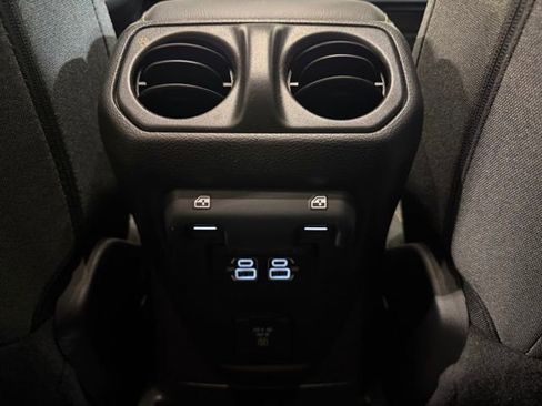 Used 2025 Jeep Wrangler Unlimited Sahara w/ Safety Group image 30