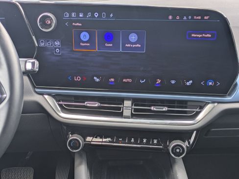 Used 2024 Chevrolet Equinox EV LT FWD image 18