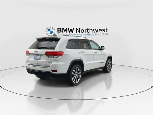 Used 2018 Jeep Grand Cherokee Limited image 3