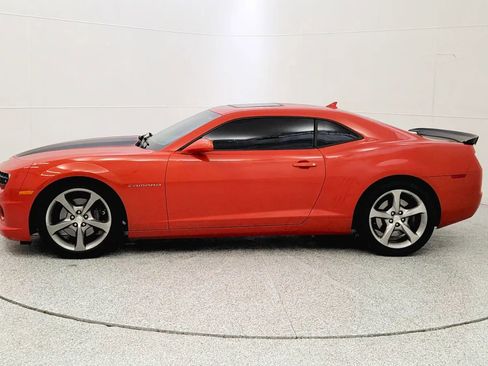 Used 2013 Chevrolet Camaro SS w/ RS Package image 4