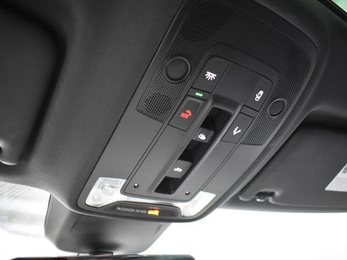 Used 2024 Audi Q3 2.0T Premium Plus w/ Premium Plus Package image 26