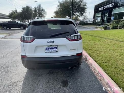 Used 2021 Jeep Cherokee Latitude Lux image 4