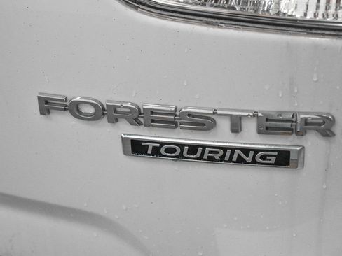 Used 2020 Subaru Forester Touring image 10