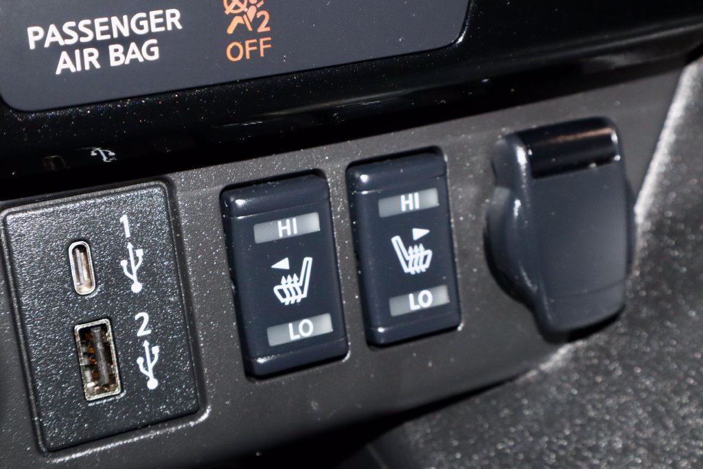 Certified 2024 Nissan Leaf SV Plus FWD image 4