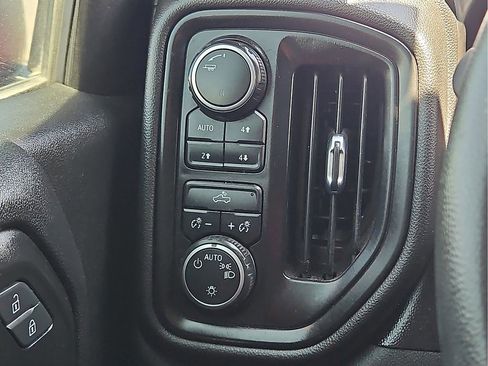 Used 2021 Chevrolet Silverado 1500 Custom Trail Boss AWD/4WD image 13