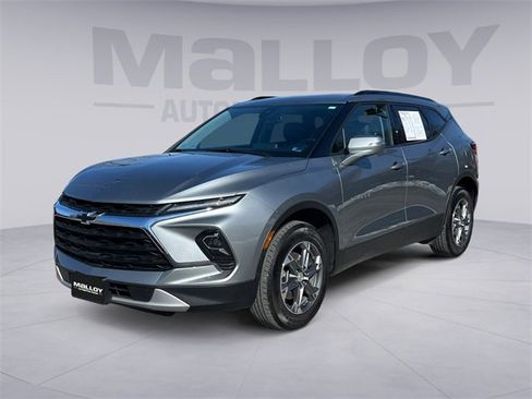 Used 2024 Chevrolet Blazer LT image 1