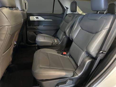 New 2026 Ford Explorer Active w/ Active Comfort Package AWD/4WD image 30