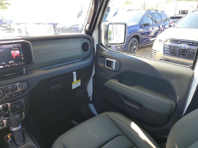 New 2027 Jeep Gladiator Mojave AWD/4WD image 9