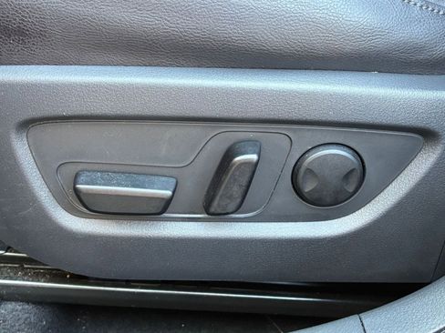 Used 2025 MAZDA CX-50 2.5 Hybrid w/ Premium Plus Pkg image 22