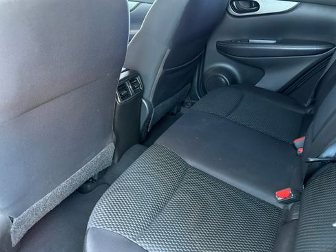 Used 2018 Nissan Rogue Sport S w/ S Appearance Package FWD image 14
