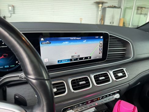 Used 2021 Mercedes-Benz GLS 450 4MATIC image 6