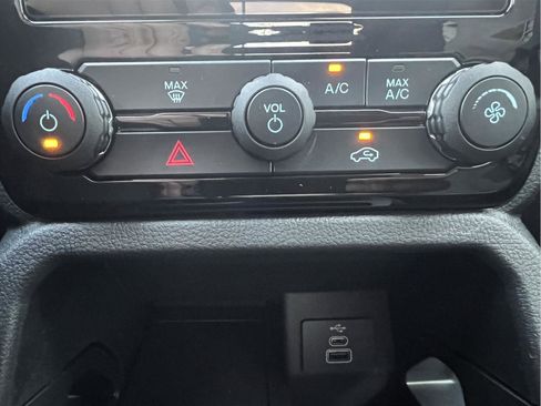 Used 2025 Ford Ranger XLT w/ FX4 Off-Road Package image 28