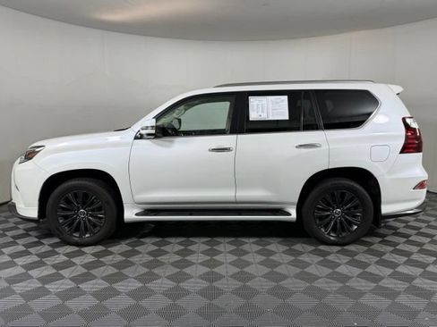 Used 2022 Lexus GX 460 Luxury w/ Sport Design Package AWD/4WD image 3