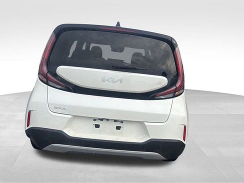 Certified 2023 Kia Soul LX image 17