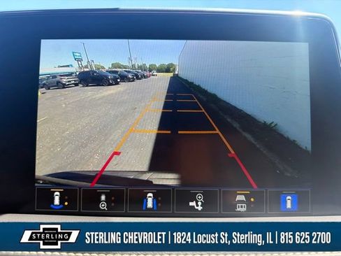 Used 2023 GMC Yukon XL SLT w/ SLT Premium Package AWD/4WD image 18