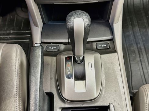 Used 2011 Honda Accord EX-L image 23