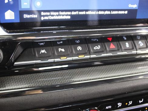 Used 2023 Chevrolet Silverado 1500 ZR2 w/ Technology Package AWD/4WD image 22