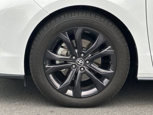 Used 2023 Toyota Sienna XSE image 26