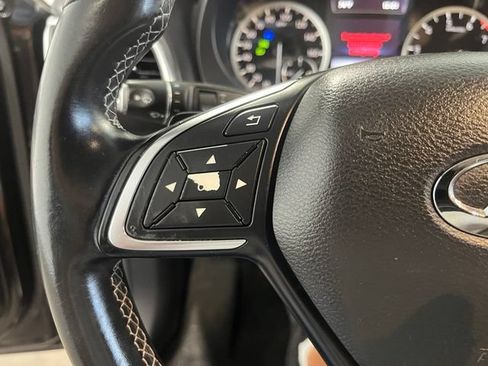Used 2018 INFINITI QX30 Premium w/ Navigation Package AWD/4WD image 25