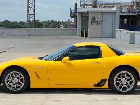Used 2003 Chevrolet Corvette Z06 w/ Memory Package, 3 Drivers image 10