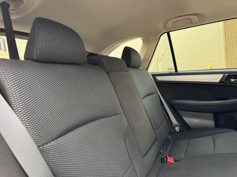 Used 2018 Subaru Outback 2.5i Premium AWD/4WD image 34